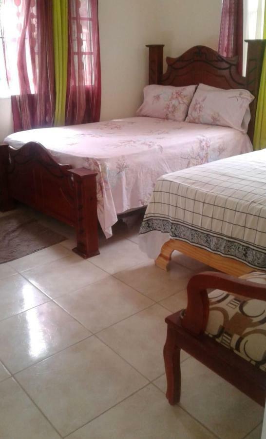 Dona Cornelia Hotel Los Patos Exterior foto